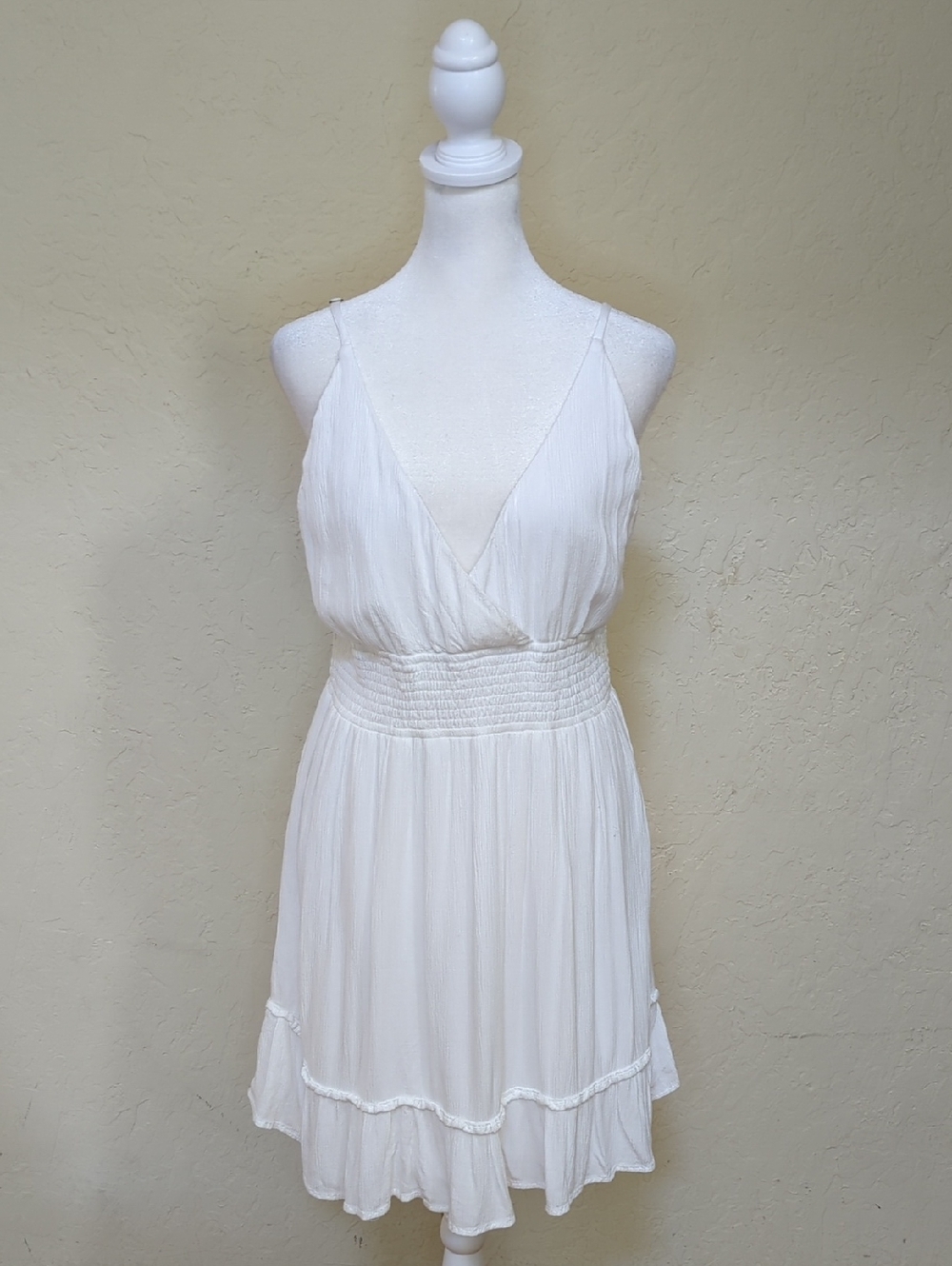 Hollister White Deep V Smocked Waist Peplum Hem Sleeveless Mini Dress XL Short